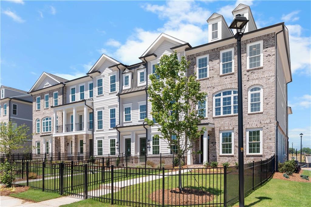 4573 Deanston Ct. #390, Peachtree Corners, GA 30092