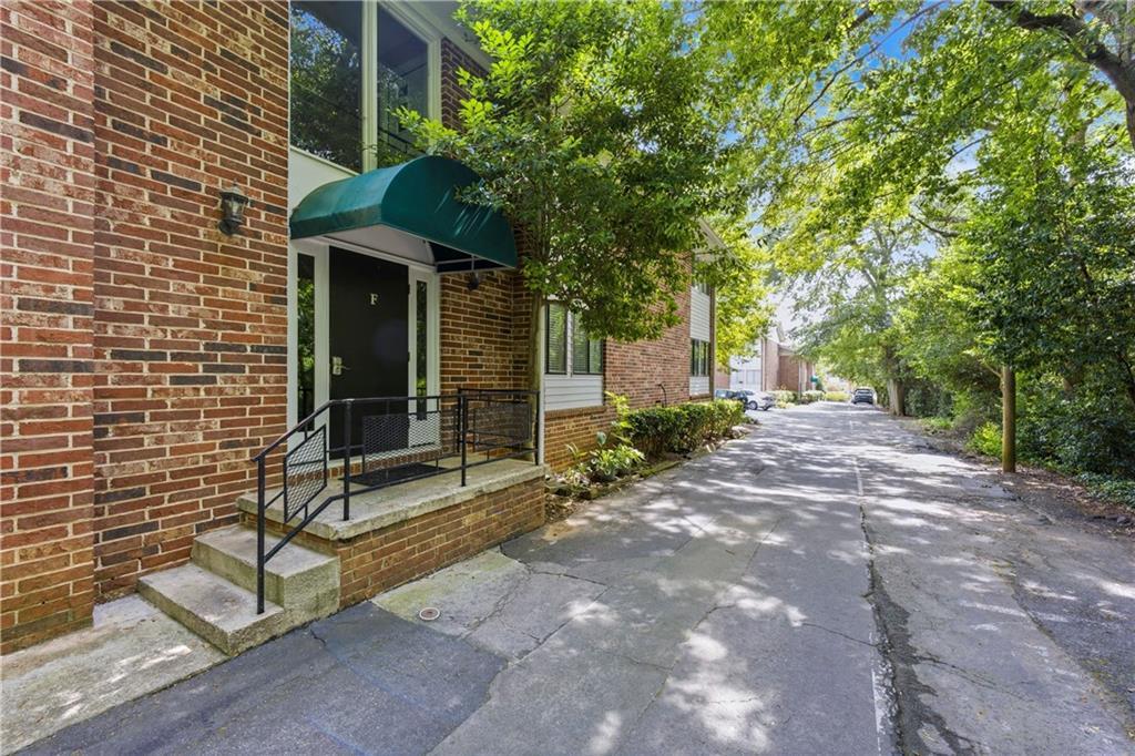 4266 Roswell Rd. #F2, Atlanta, GA 30342