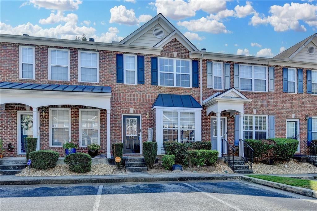 256 Paden Cove Tr., Lawrenceville, GA 30044