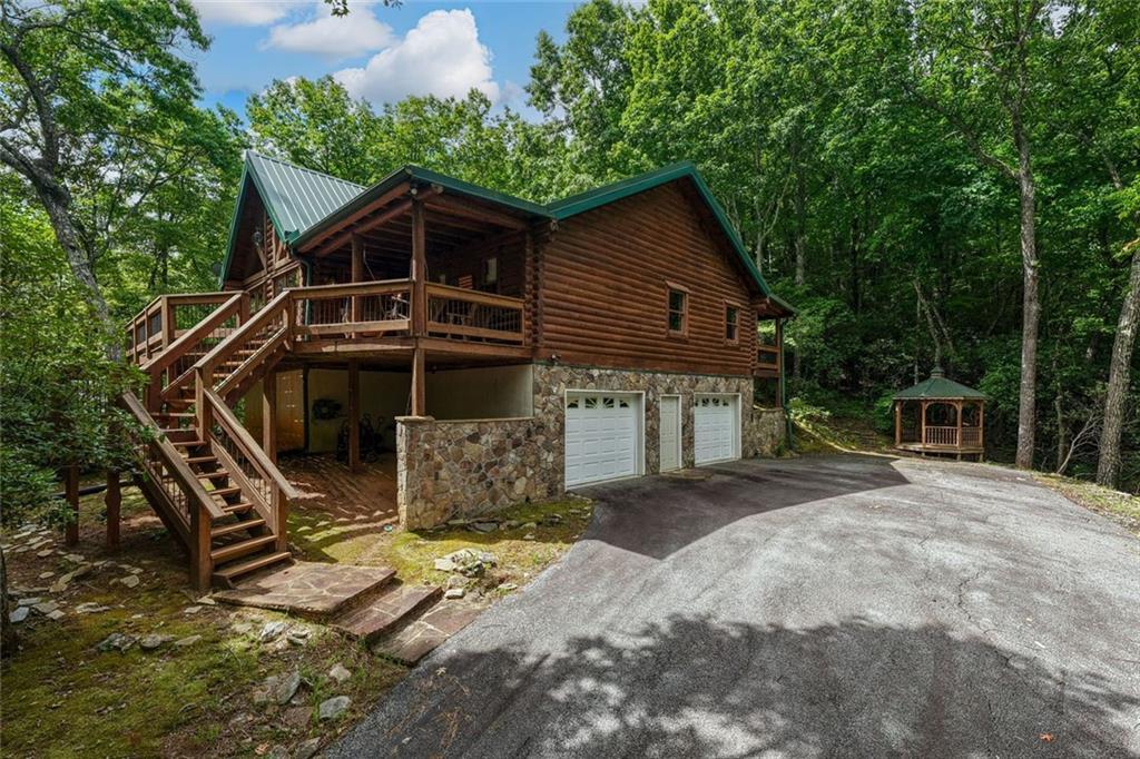 154 Summer Ln., Clayton, GA 30525