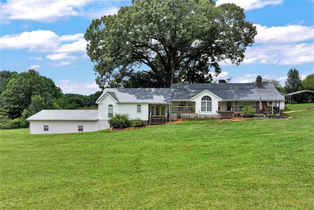 6009 Holly Springs Rd., Pendergrass, GA 30567