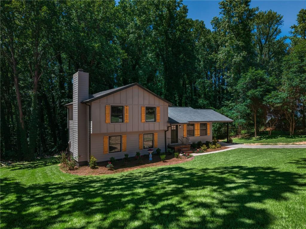 712 Overland Tr., Woodstock, GA 30189