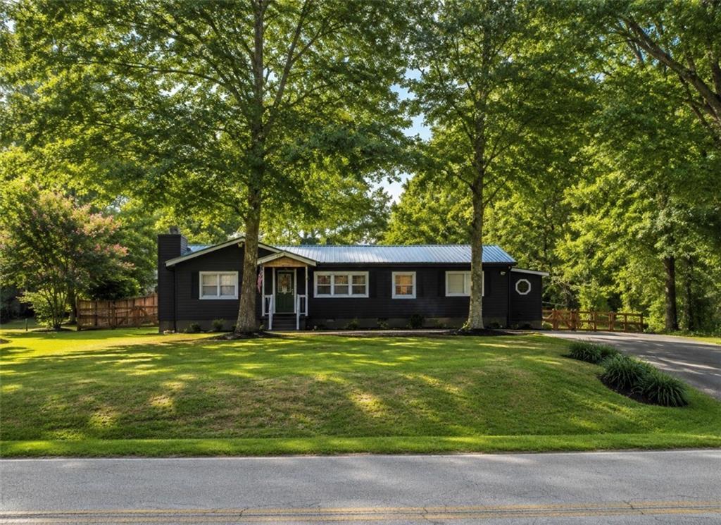5760 Tyree Rd., Winston, GA 30187