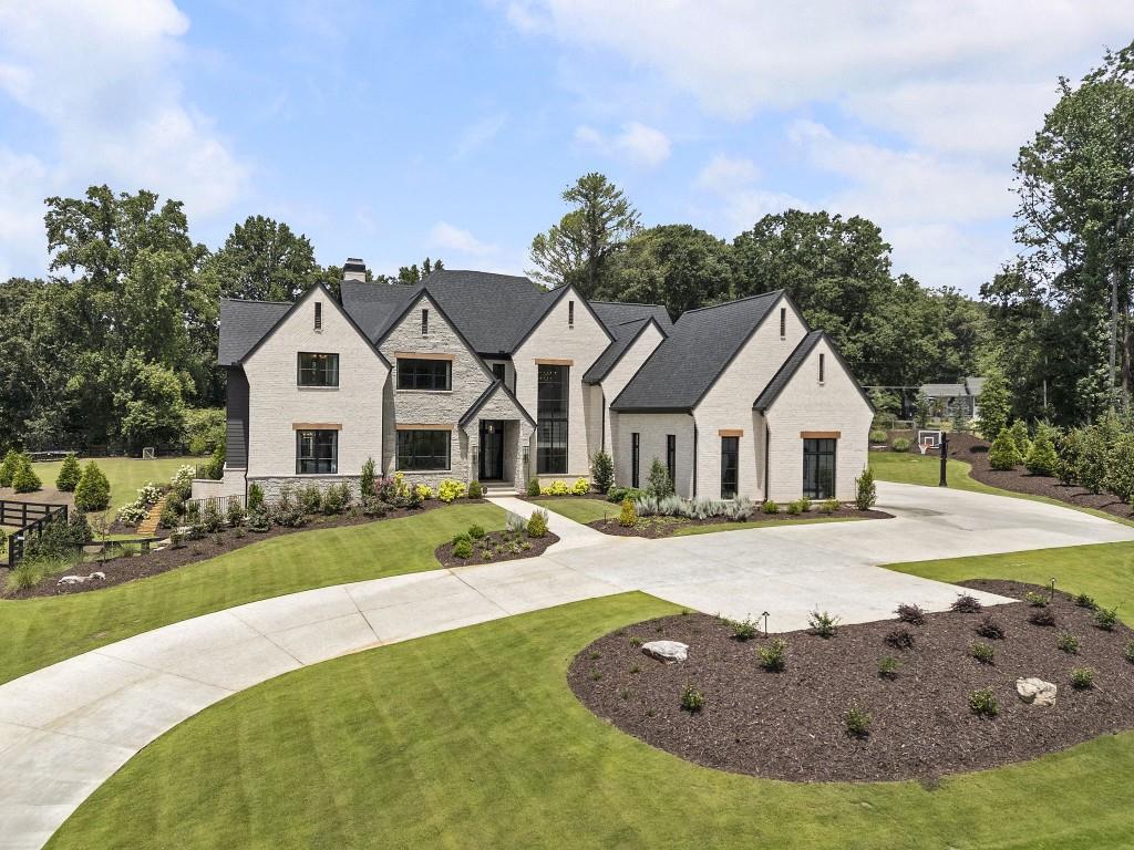 1022 Lyndon Ln., Milton, GA 30004