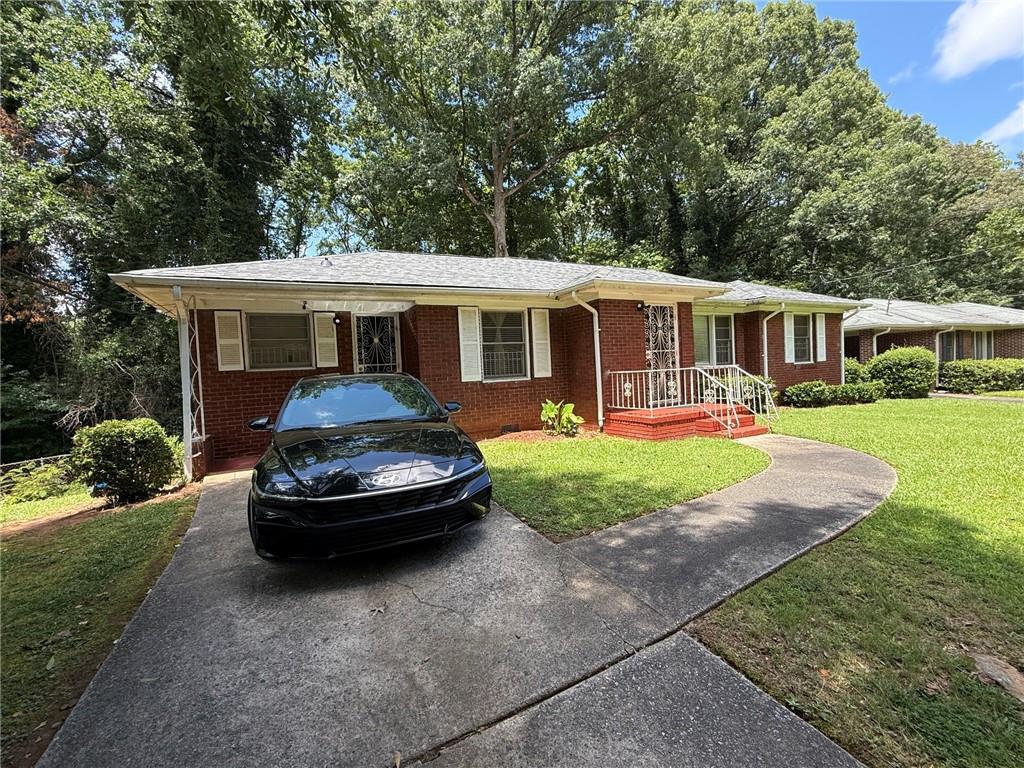 1301 Wichita Dr., Atlanta, GA 30311