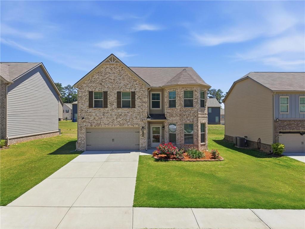 684 Lakehaven Ln., Loganville, GA 30052