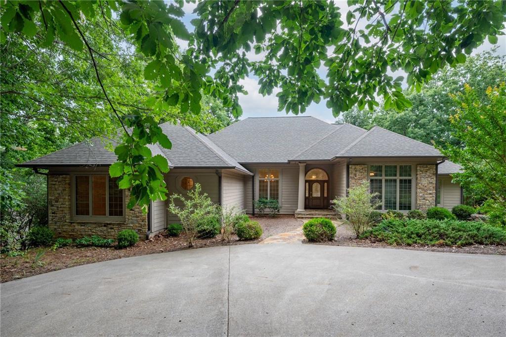 267 Starcross Ln., Jasper, GA 30143