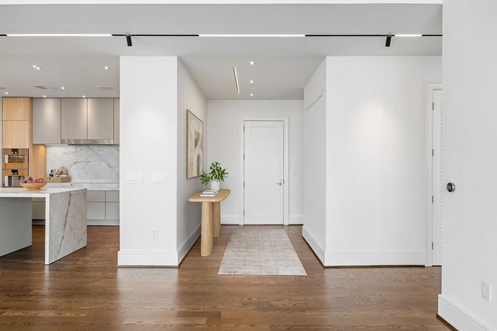 1065 Peachtree St. #3504, Atlanta, GA 30309