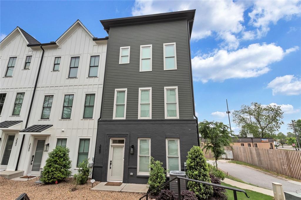 3587 Candler Ct., Hapeville, GA 30354