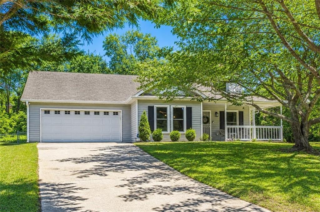 1166 Valentine Ct., Riverdale, GA 30296