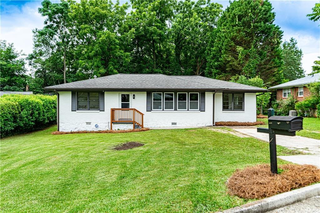 111 Woodhaven Dr., Jonesboro, GA 30236
