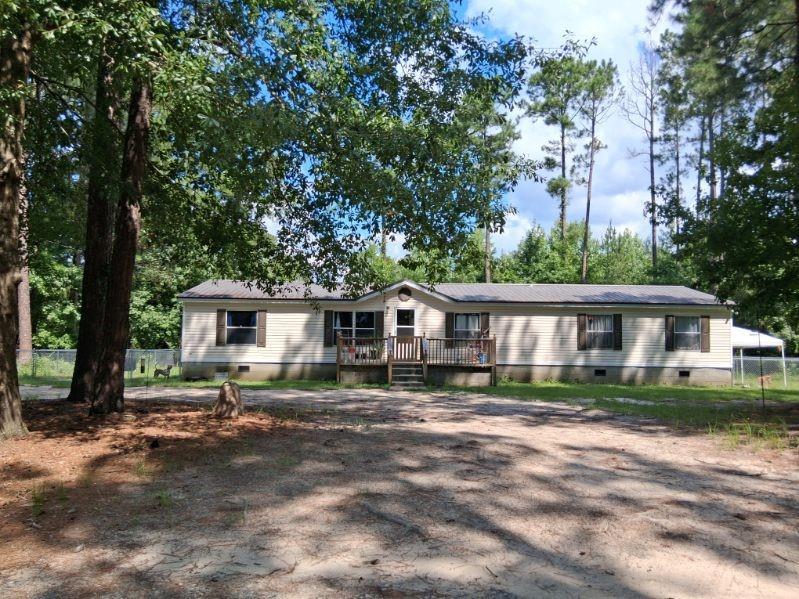 425 Sycamore Dr., Eastman, GA 31023