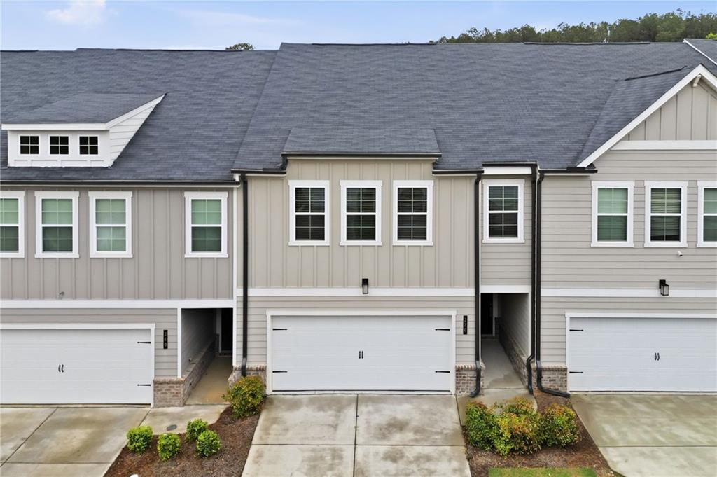 230 Point Place Dr., Loganville, GA 30052