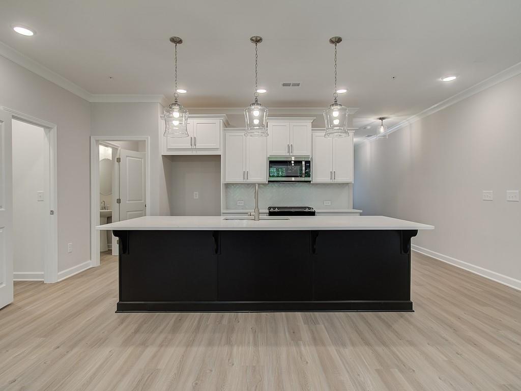 304 Colsen Dr., Acworth, GA 30102