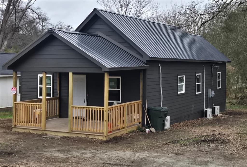 2 Smith Rd., Newnan, GA 30263