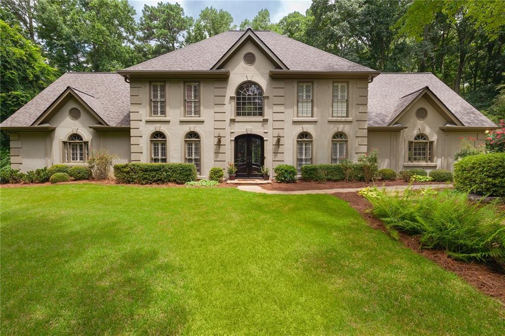 5825 Plantation Dr., Roswell, GA 30075