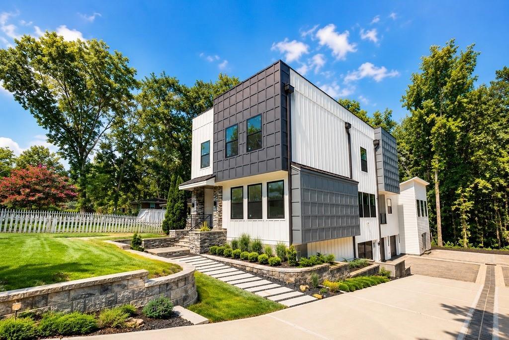 419 Westside Dr., Roswell, GA 30075