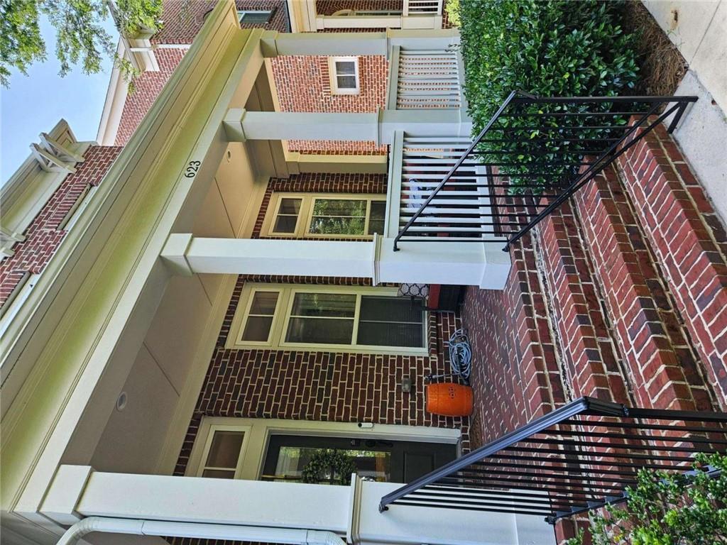 623 Brennan Dr., Decatur, GA 30033