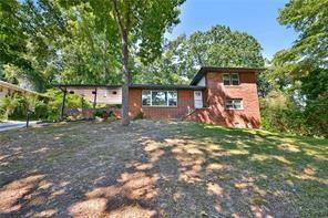 2953 Collier Dr., Atlanta, GA 30318