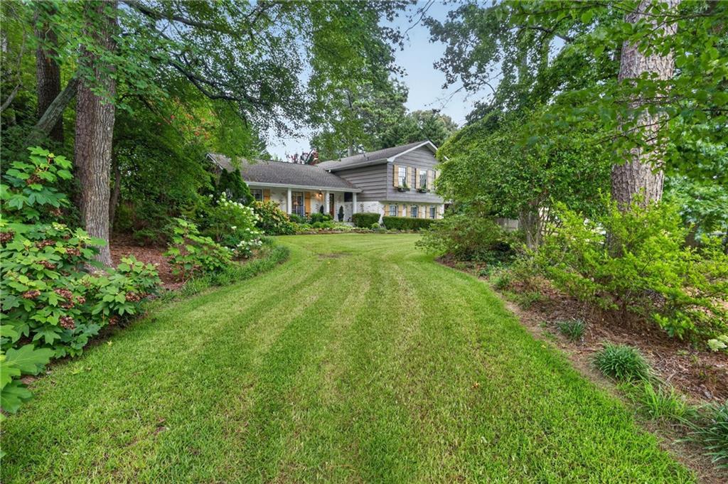 1701 Driftwood Pl., Snellville, GA 30078