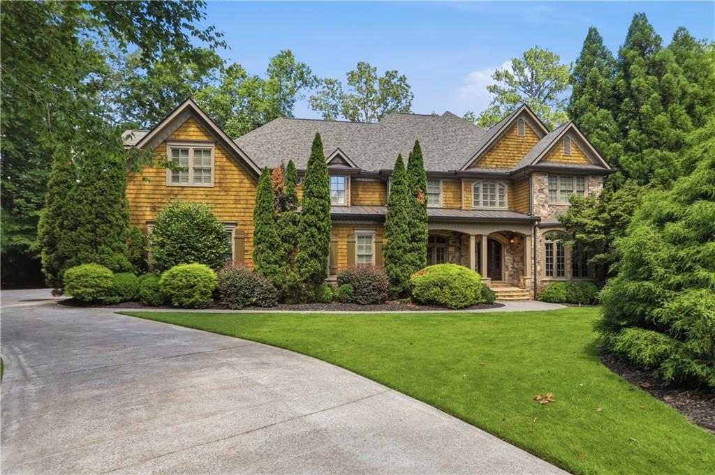 108 Waters Edge Dr., Woodstock, GA 30188