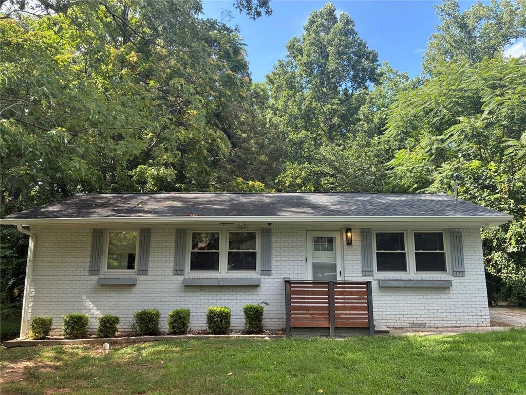 3561 NW Fairburn Pl., Atlanta, GA 30331