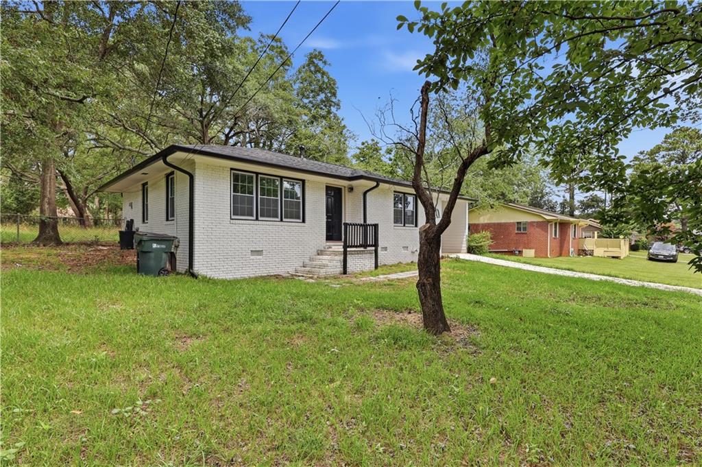 8184 Laurel Dr., Covington, GA 30014