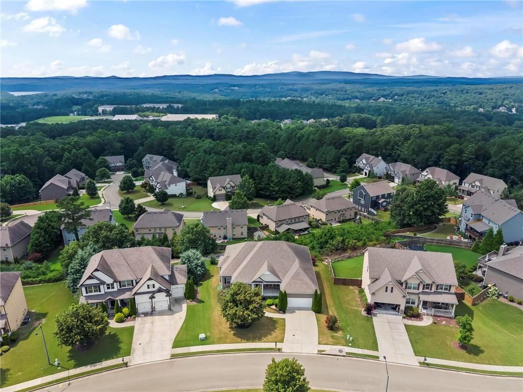 2015 Boxwood Ln., Canton, GA 30114