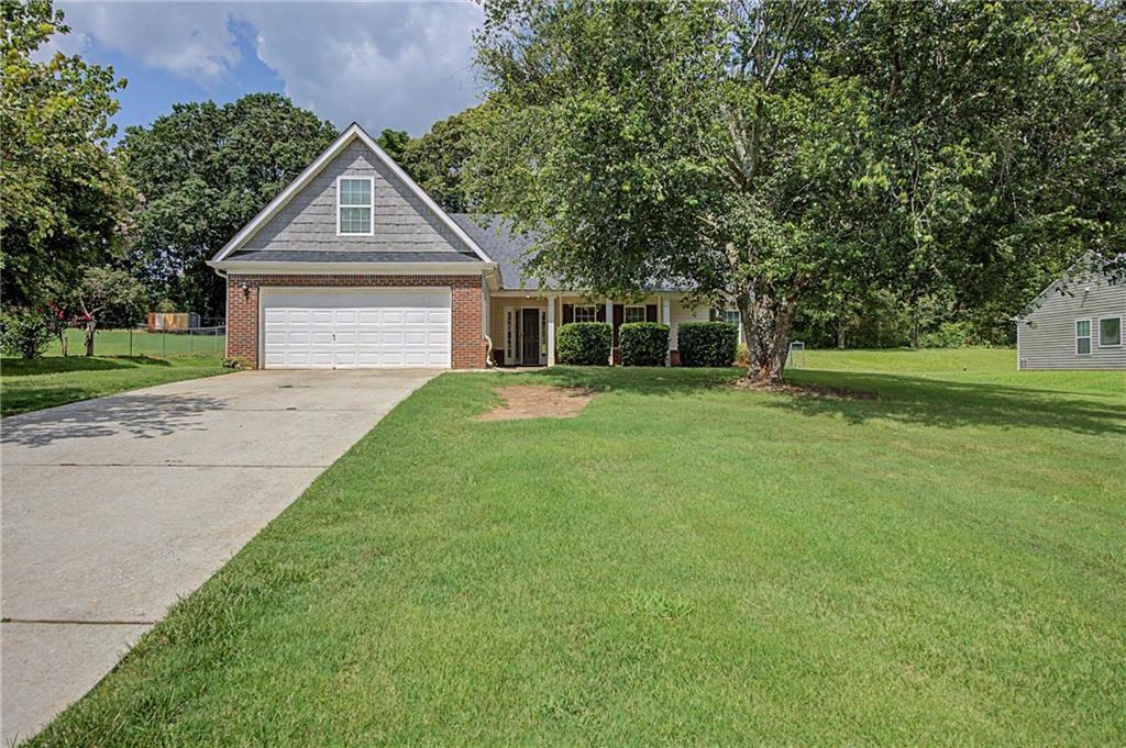 1438 Solomon Dr., Winder, GA 30680