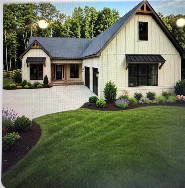 542A Palm St., Holly Springs, GA 30115