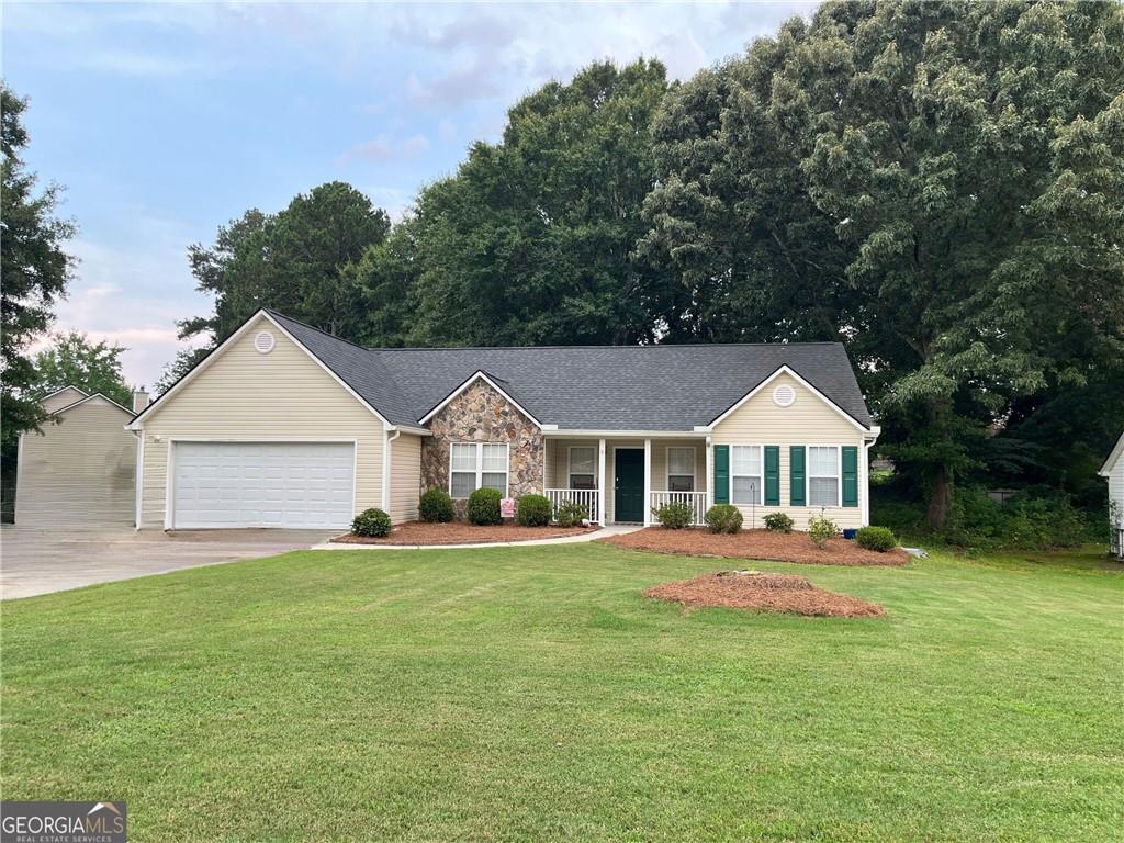 940 Willow Springs Ct., Loganville, GA 30052