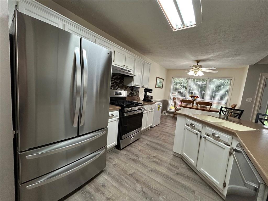 113 Timberwood Dr., Stockbridge, GA 30281