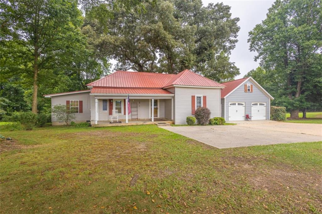 1953 Tyus Carrollton Rd., Carrollton, GA 30117