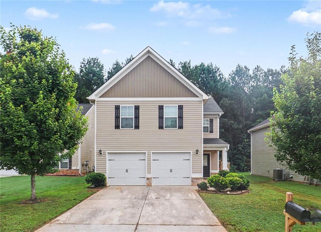 186 Brasch Park Dr., Grantville, GA 30220