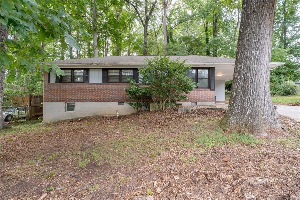 4642 Bartlett Rd., Forest Park, GA 30297