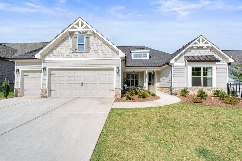 789 Brooke View Dr., Canton, GA 30115