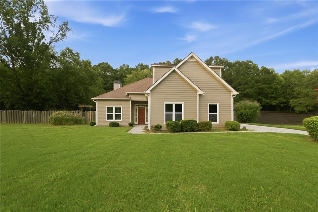 100 Clay Ct., Tyrone, GA 30290