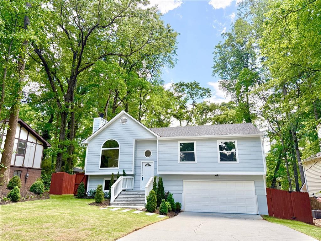 8399 Lake Dr., Snellville, GA 30039