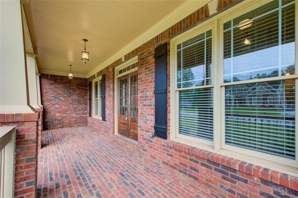 553 Hunting Hills Dr., Braselton, GA 30517