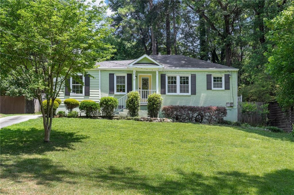 1416 Deerwood Dr., Decatur, GA 30030