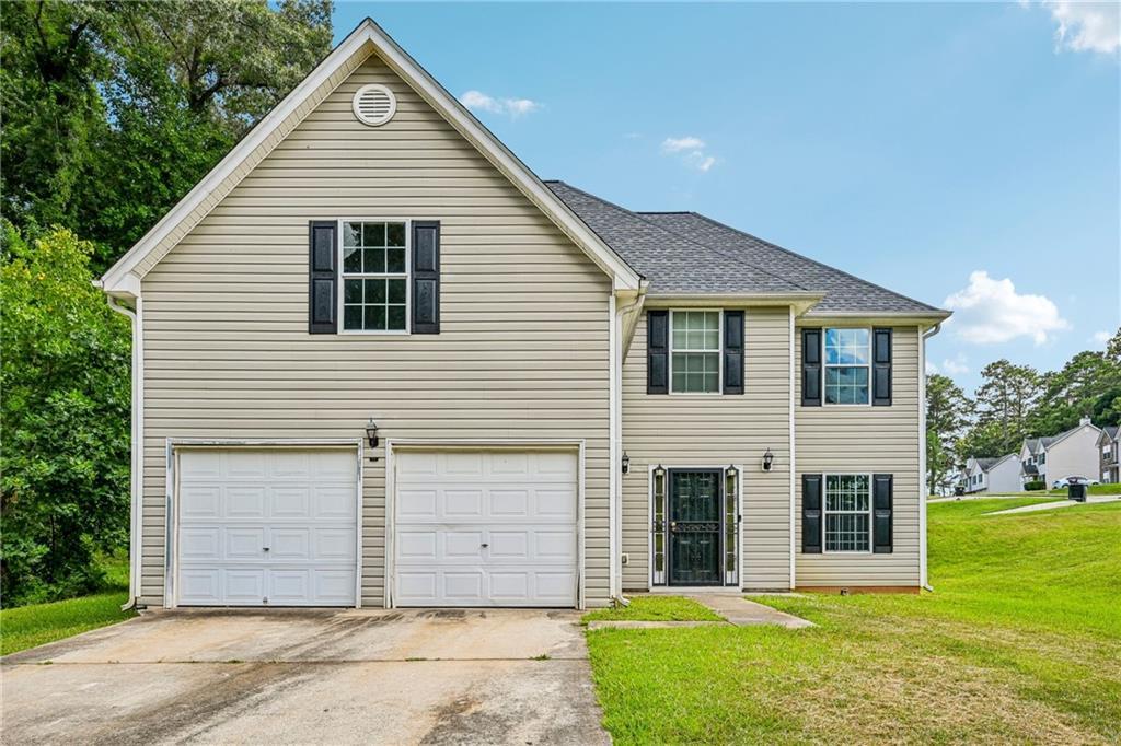 2083 Dylan Ct., Ellenwood, GA 30294