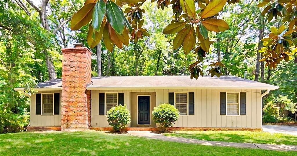 3295 Redona Dr., South Fulton, GA 30349