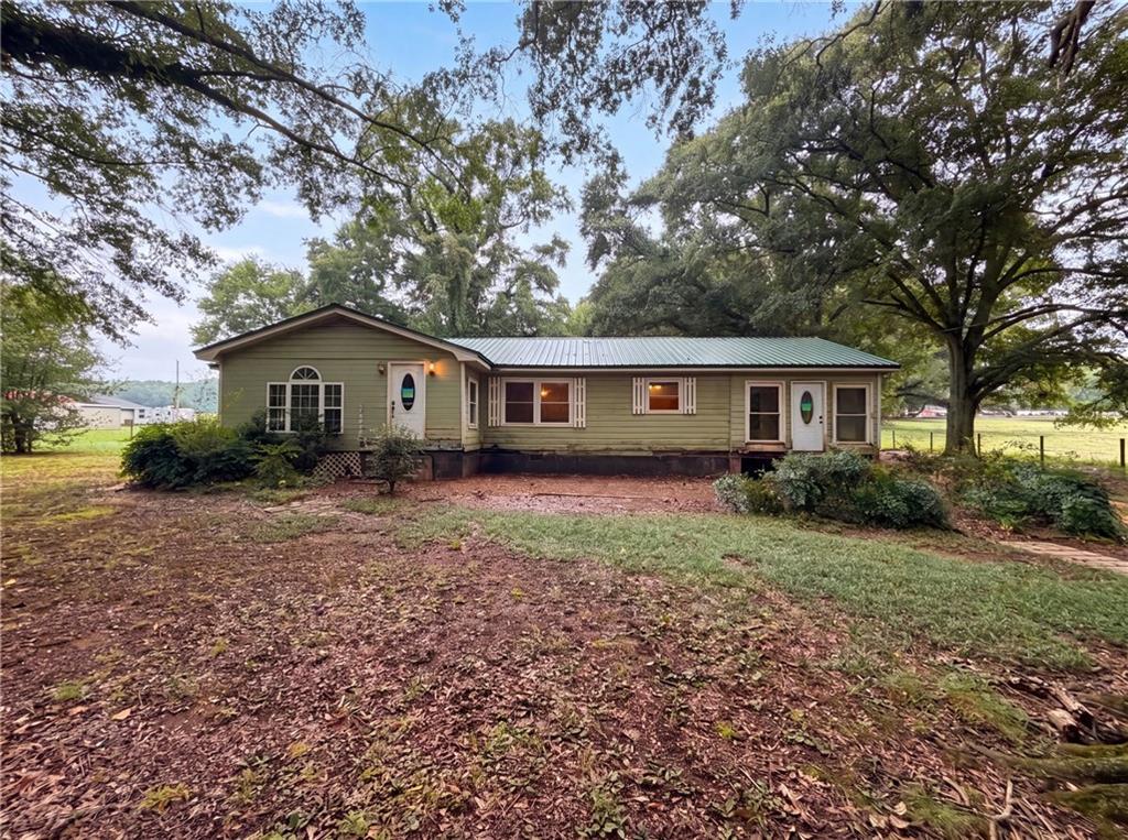 686 Hancock Bridge Rd., Winder, GA 30680