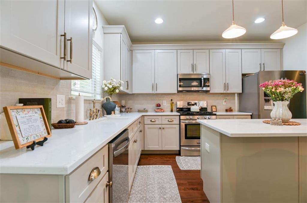 2128 Farmdale Ct., Conyers, GA 30012