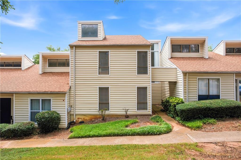 605 Serramonte Dr., Marietta, GA 30068