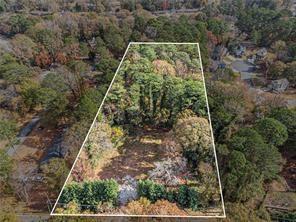 883 Mountain View Dr., Stone Mountain, GA 30083