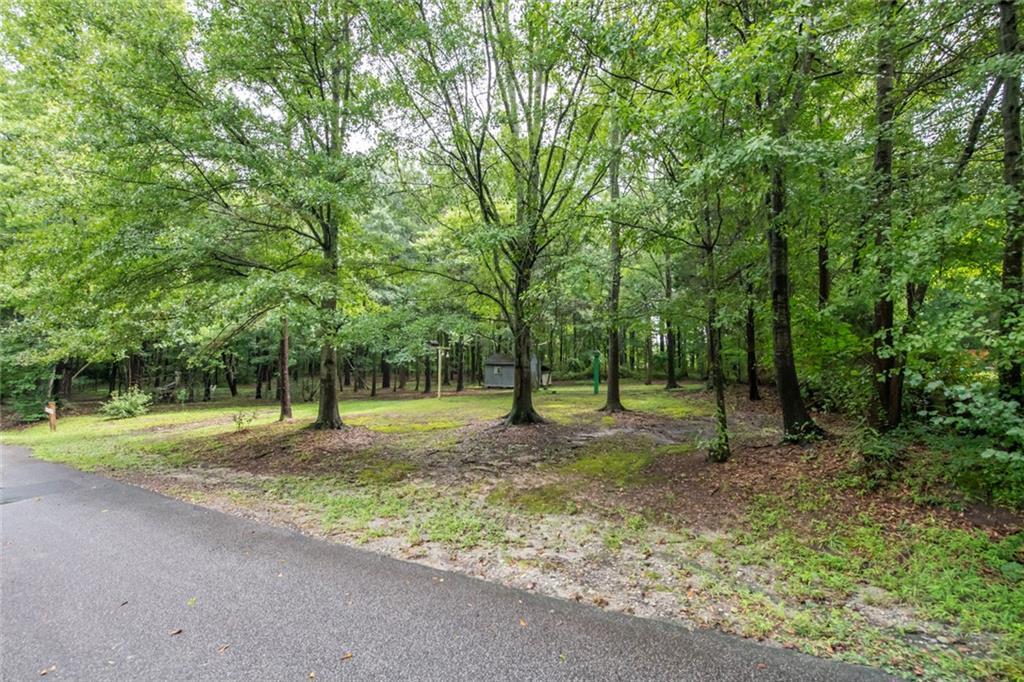 515 Susan Dr., Villa Rica, GA 30180