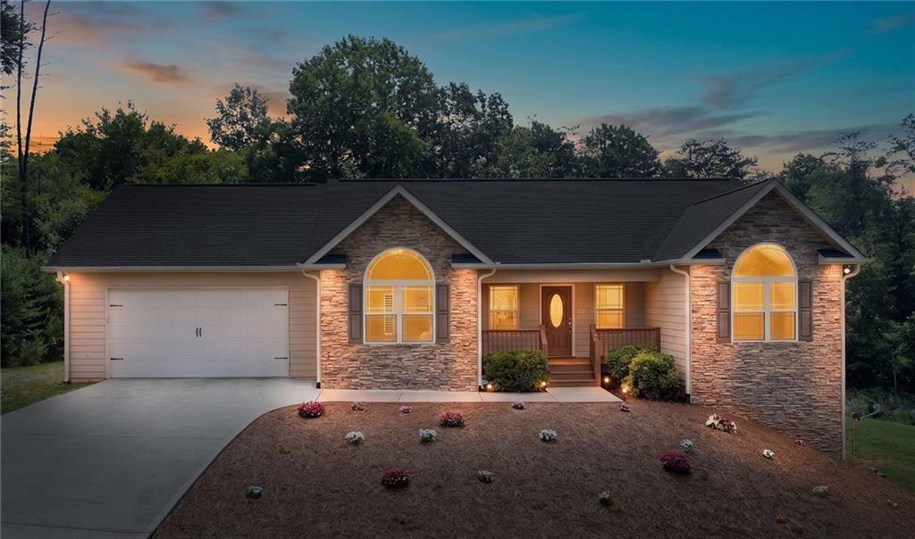 350 Linwood Dr., Demorest, GA 30535