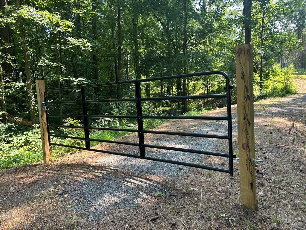 38 Stamp Creek Rd., White, GA 30184
