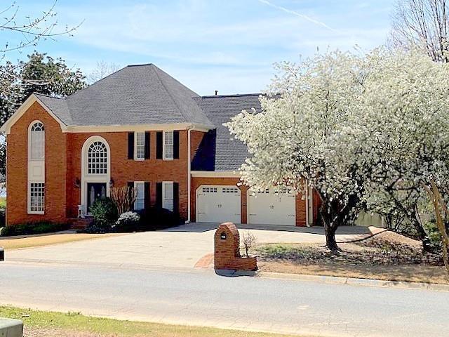 122 N Lakeside Dr., Kennesaw, GA 30144